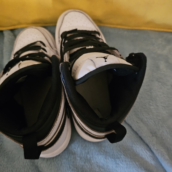 Jordan Kids Black and White High-Top Sneakers - Picture 10 of 13